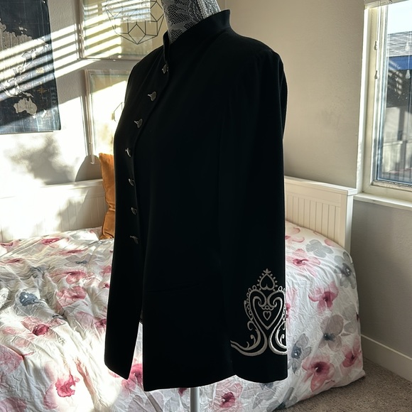 Karen Kane Vintage Wool Mock  Neck Fitted Blazer With Embroidery & Metal Buttons - Picture 7 of 13